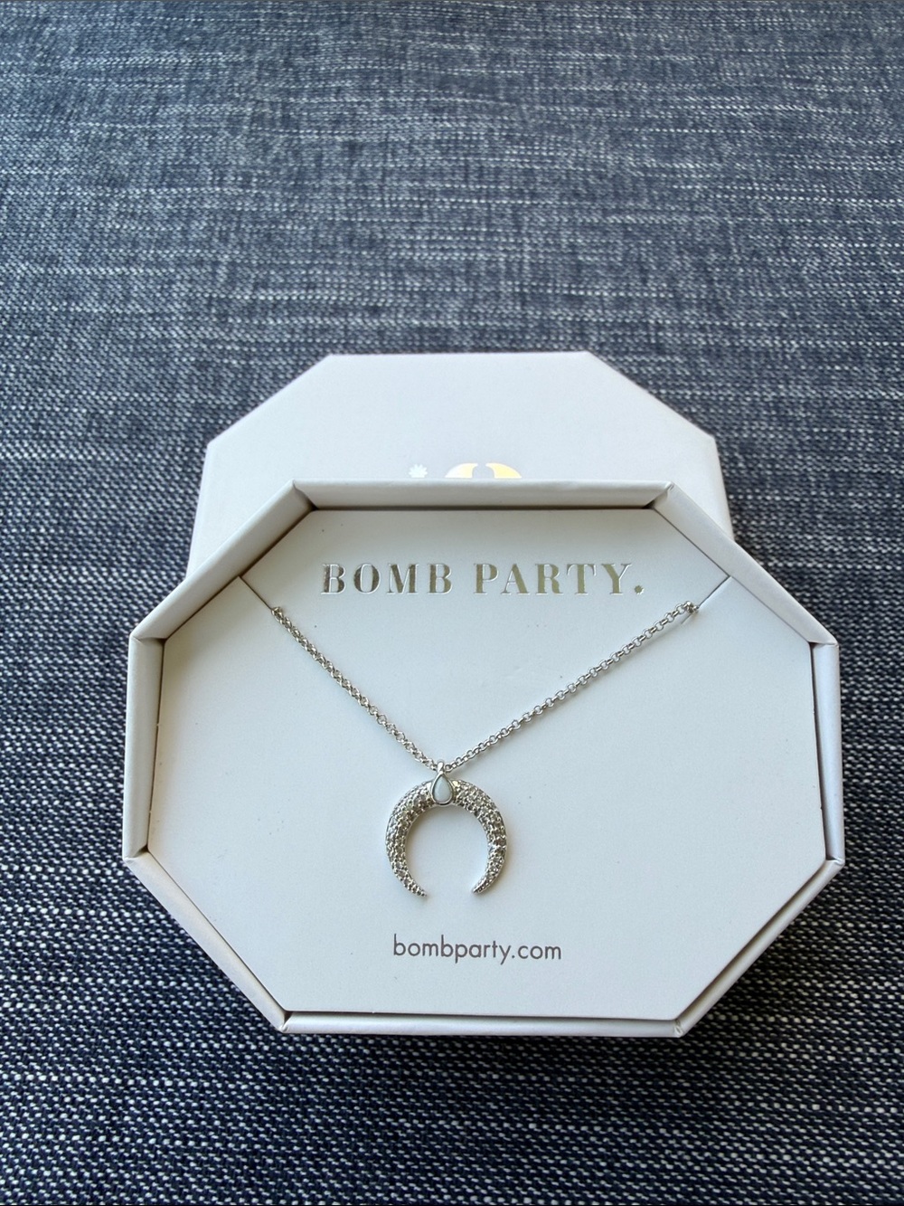 BP - Desert Queen Collection - Cowhorn Pendant